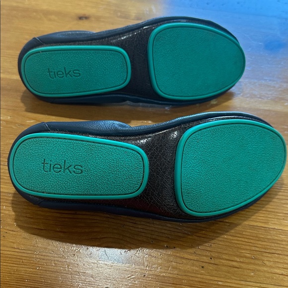 Tieks  by Gavrieli  Chic Blue Leather Ballet Flats size 7 - Picture 5 of 9